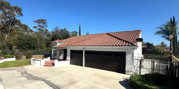 5560 Feather Grass Lane