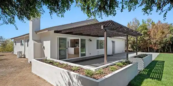 4551 Peak Ct