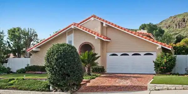 3117 Saddleback Court