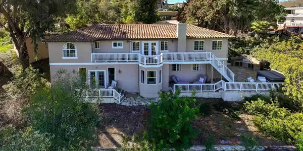 4275 Crestview Drive