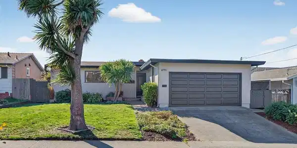 725 Palm Avenue