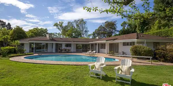 5 Caballeros Road