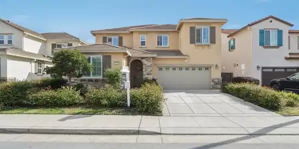 1838 Tamarind Way