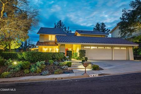 877 Rim Crest Drive
