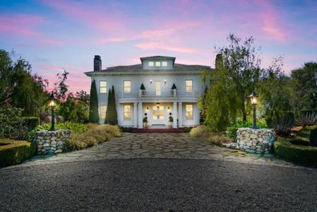 155 Scarlet Court