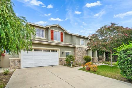 903 W Gladstone