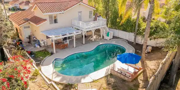 21250 Tennyson