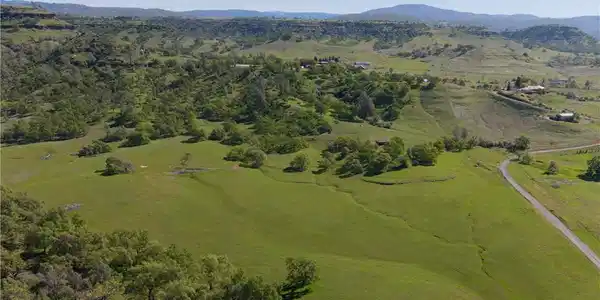 4053 Hidden Valley