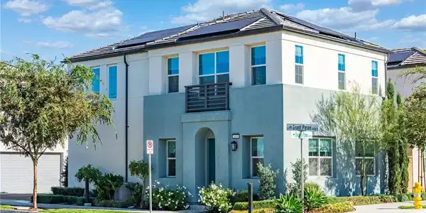 2431 E Encanto Paseo
