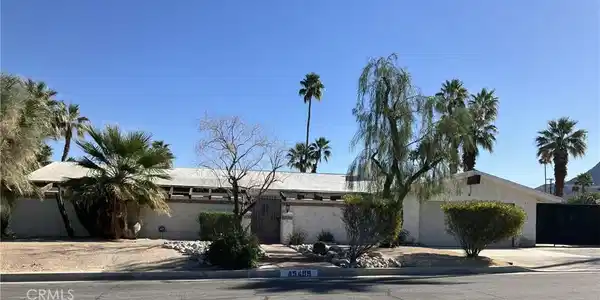 45499 Garden Square