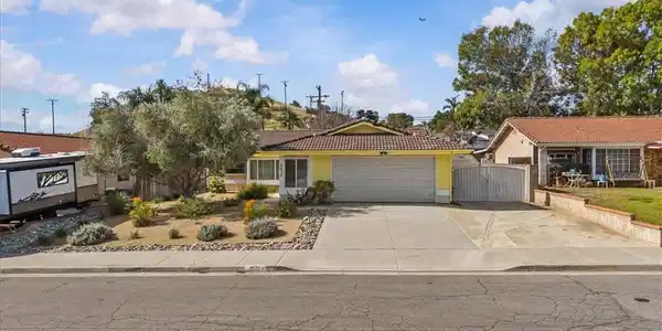 6676 Coloma Way