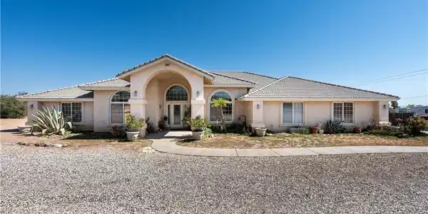 9098 Rattlesnake Road