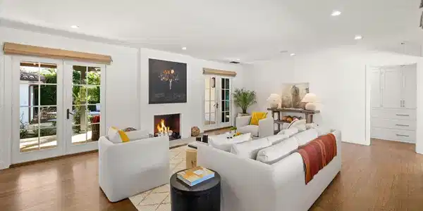1595 Miramar Lane