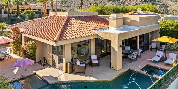11 Vista Loma Drive
