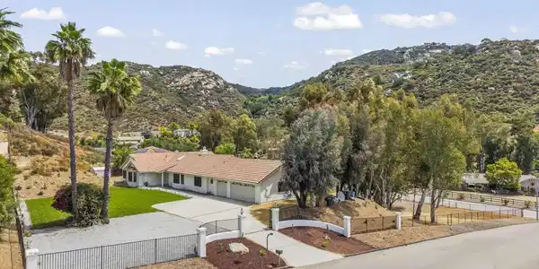 25945 Forest Drive