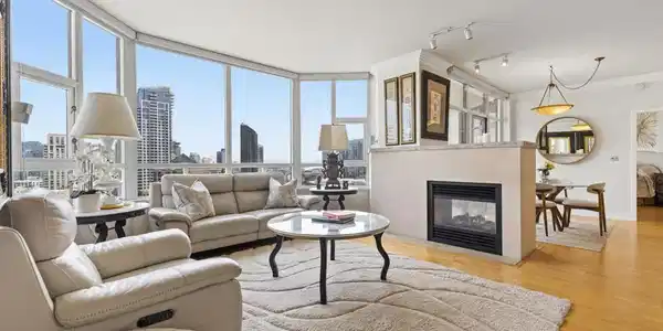 700 W Harbor Dr.