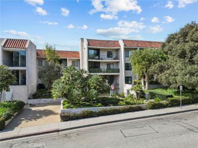 1401 Valley View