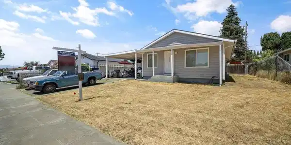 2989 Betsy Way