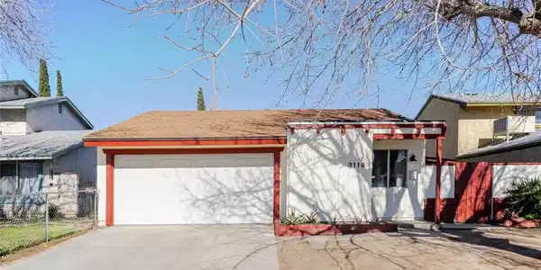 3119 E Avenue Q12