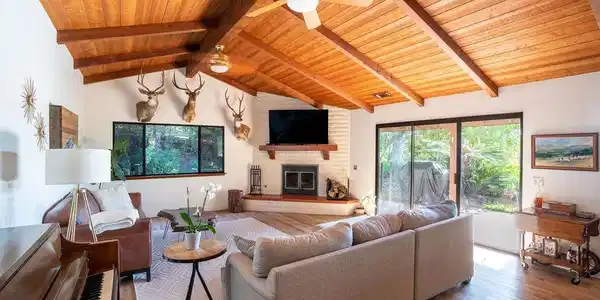 2278 Casitas Del Sol