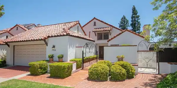 17605 Rienzi Place
