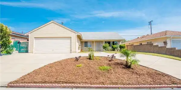 3328 La Puente Road