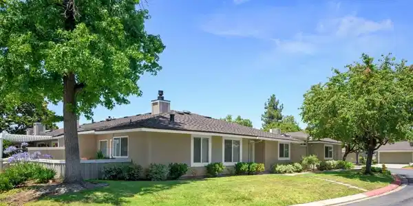 1104 Holly Oak Circle