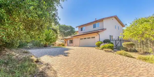 328 San Benancio Road