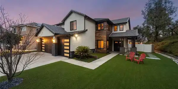 3000 S Sawgrass Court