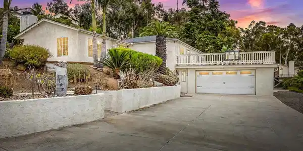 1148 Emerald Heights Rd
