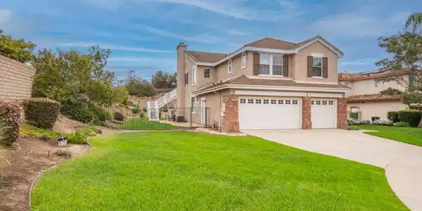 116 Via Escondido