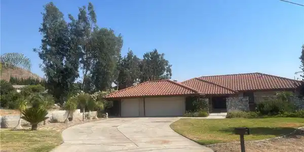 5005 Mariposa Drive