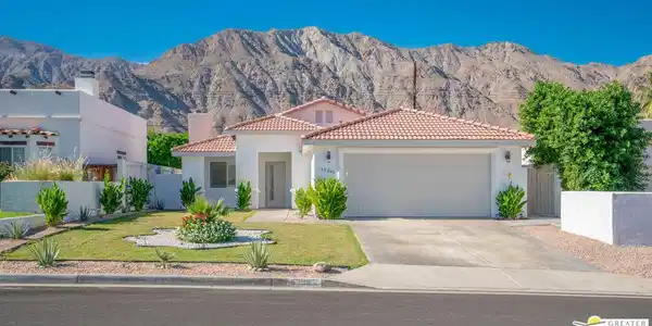 53045 Avenida Obregon
