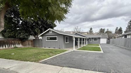1462 Hervey Lane