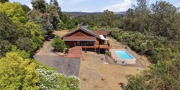 10 Serra Monte Drive