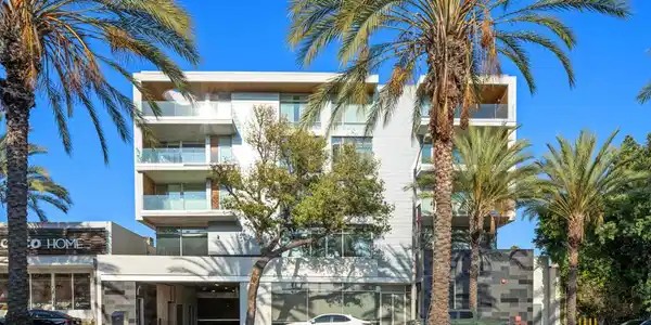 482 S Arroyo Parkway