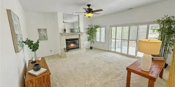 4913 Longhorn Lane
