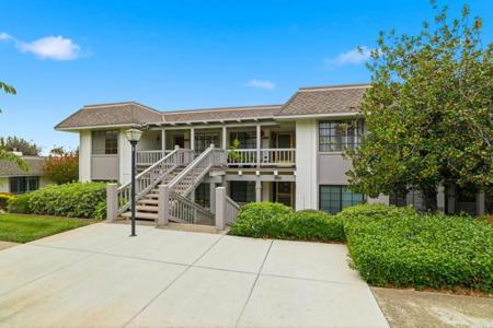 5065 Cribari Bluffs