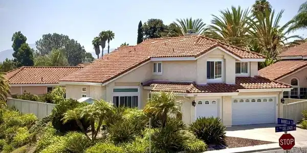 1810 Paseo Del Lago Drive