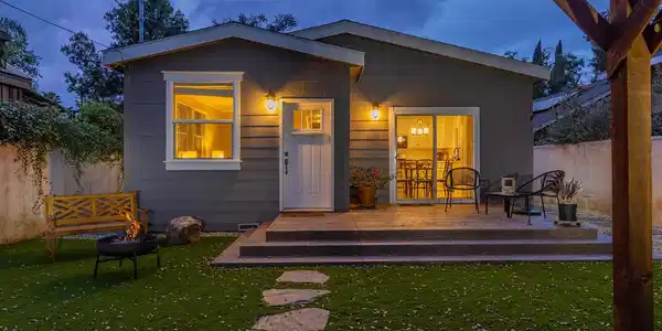 125 N Alvarado Street