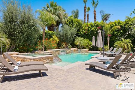 80592 Apricot Lane
