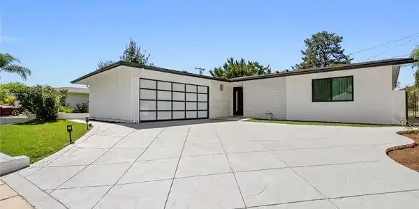 26144 Kenrose Circle