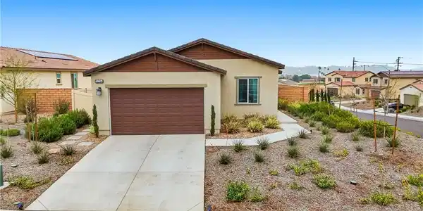15294 Highland Park Court