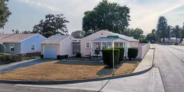 2998 Lincoln Drive