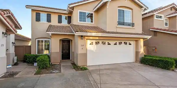 169 River Rock Ct