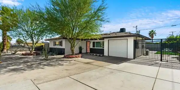 359 W Bon Air Drive