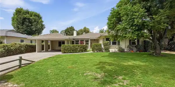 2407 Greenfield