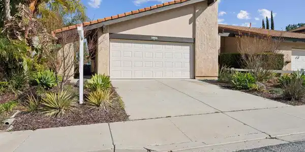 1863 Galway Lane