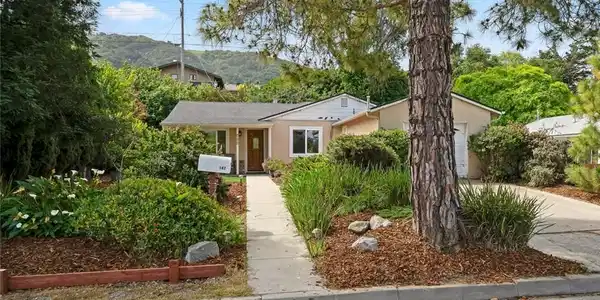 147 Del Sur Way