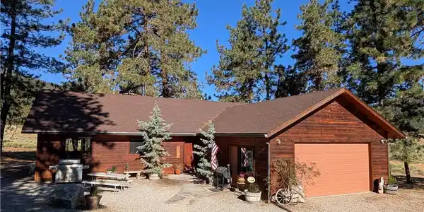 1575 Petersen Lane